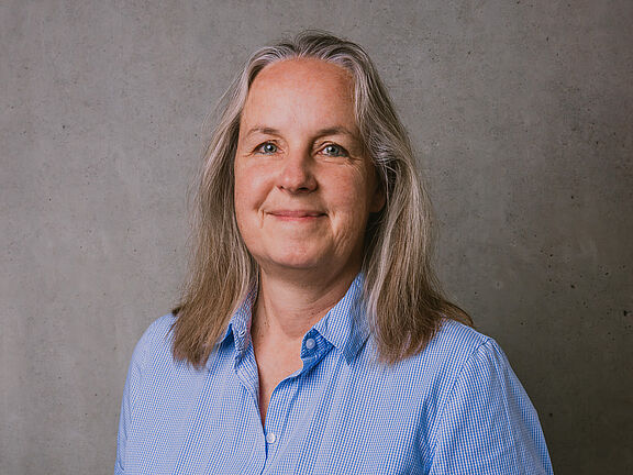9-7-2026_Ilona_Haderer_Gemeinde_Eglisau_Schulpflege_Portraits_Pati_Grabowicz_LOWRES-37.jpg