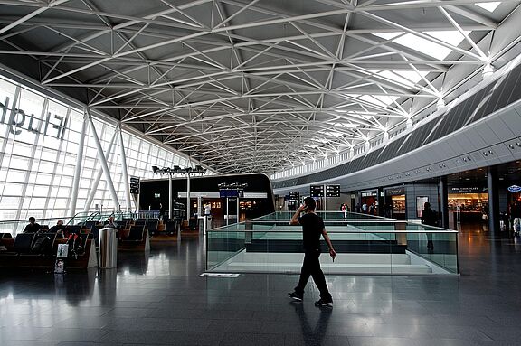 Fughafen.jpg  