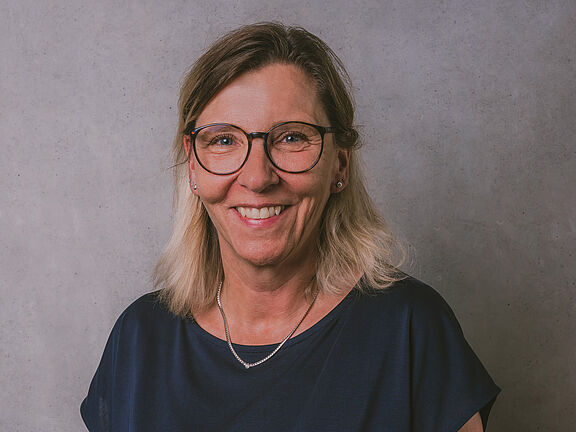 9-7-2026_Sandrine_Haas_Gemeinde_Eglisau_Schulpflege_Portraits_Pati_Grabowicz_LOWRES-56.jpg